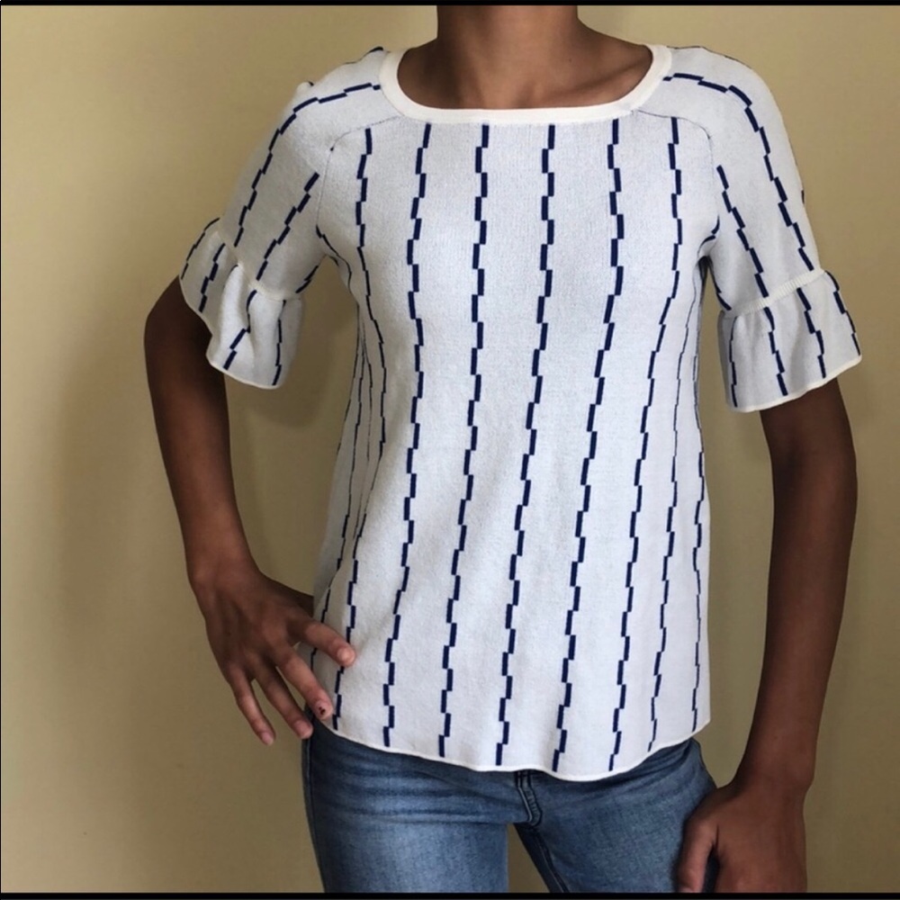 ANN TAYLOR KNITTED SHORT SLEEVE